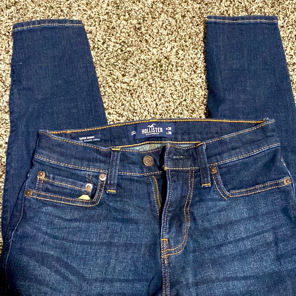 Brand new Hollister skinny jeans